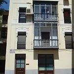 Konukevi Hostel Central Zaragoza 2*