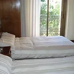 Hostel Central Zaragoza Konukevi 2*