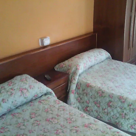 Hostel Central Zaragoza ゲストハウス 2*