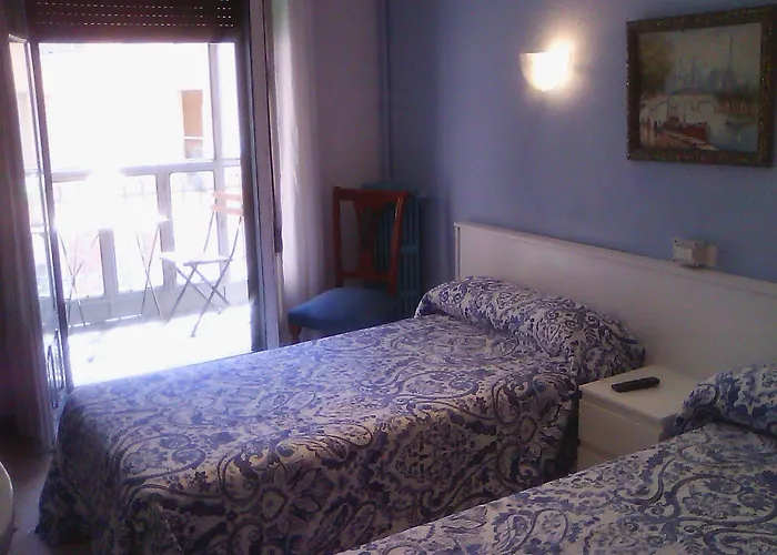 Πανσιόν Hostel Central Zaragoza 2*